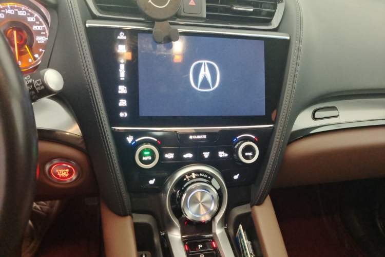 Used Acura CDX 2016 1.5T Two-Wheel Drive Deluxe Edition Audio And AC Panel