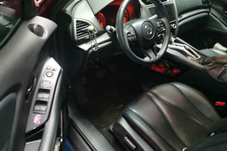 Used Acura CDX 2016 1.5T Two-Wheel Drive Enjoyment Edition Driver Seat
