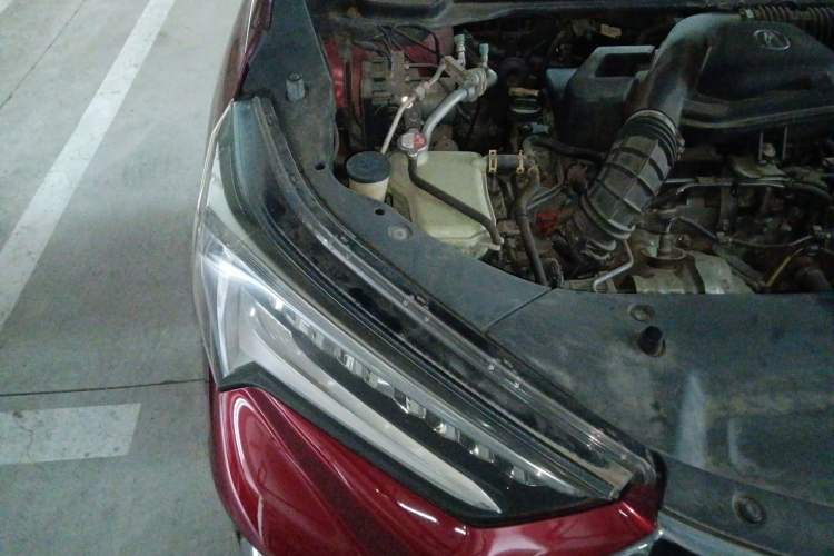 Used Acura CDX 2016 1.5T Two-Wheel Drive Deluxe Edition Engine Bay Right