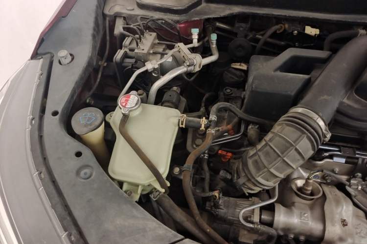 Used Acura CDX 2016 1.5T Two-Wheel Drive Deluxe Edition Engine Bay Right