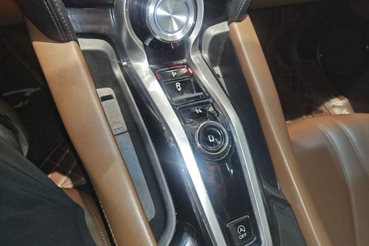 Used Acura CDX 2016 1.5T Two-Wheel Drive Deluxe Edition Gear Lever