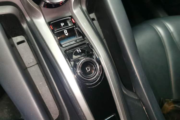 Used Acura CDX 2016 1.5T Two-Wheel Drive Enjoyment Edition Gear Lever