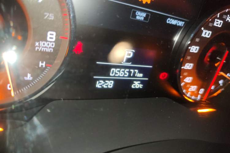 Used Acura CDX 2016 1.5T Two-Wheel Drive Deluxe Edition Odometer Close Up