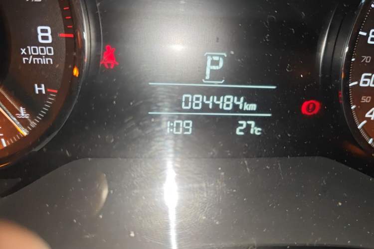 Used Acura CDX 2016 1.5T Two-Wheel Drive Deluxe Edition Odometer Close Up