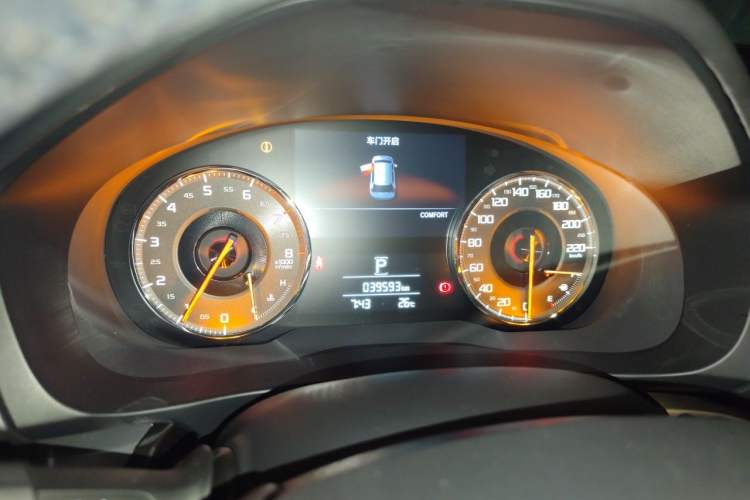 Used Acura CDX 2016 1.5T Two-Wheel Drive Enjoyment Edition Odometer Close Up