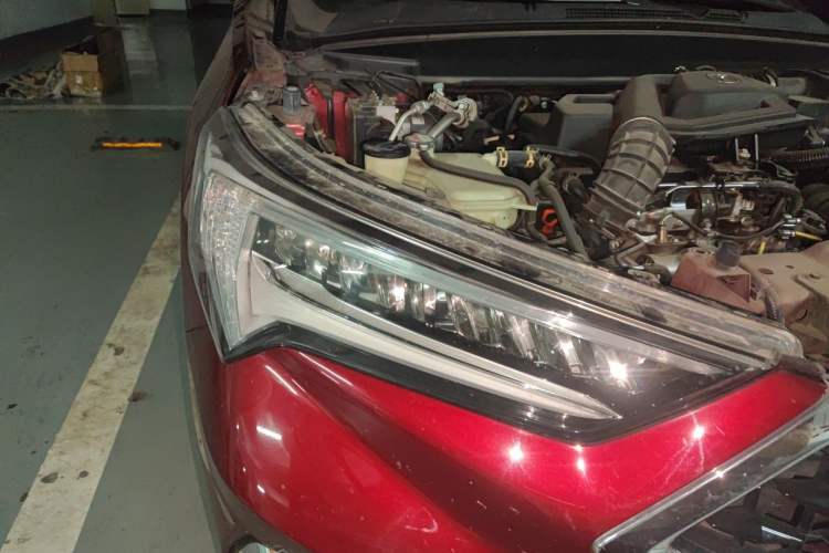Used Acura CDX 2016 1.5T Two-Wheel Drive Deluxe Edition Right Front Headlight