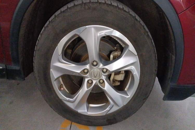 Used Acura CDX 2016 1.5T Two-Wheel Drive Deluxe Edition Right Front Wheel Hub