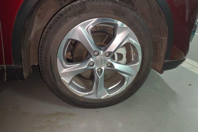 Used Acura CDX 2016 1.5T Two-Wheel Drive Deluxe Edition Right Front Wheel Hub