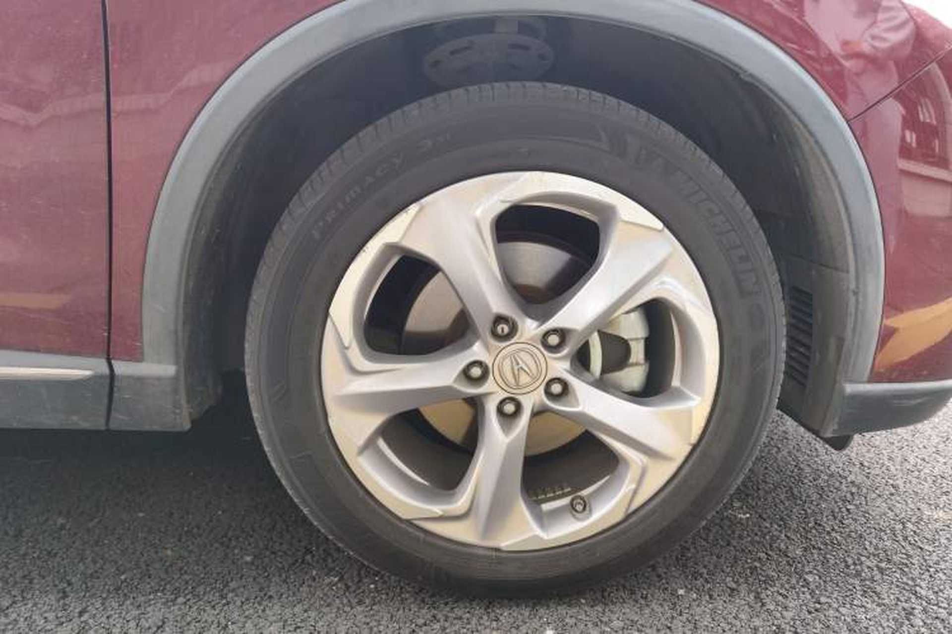 Used Acura CDX 2016 1.5T Two-Wheel Drive Deluxe Edition Right Front Wheel Hub