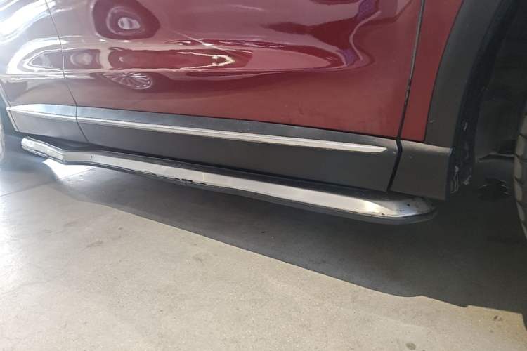 Used Acura CDX 2016 1.5T Two-Wheel Drive Deluxe Edition Right Side Sill