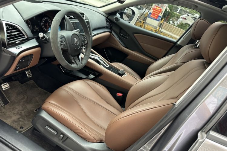 Used Acura CDX 2016 1.5T Two-Wheel Drive Deluxe Edition Interior 4