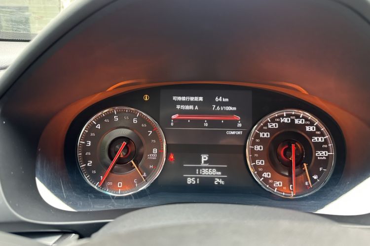 Used Acura CDX 2016 1.5T Two-Wheel Drive Deluxe Edition Odometer Close Up