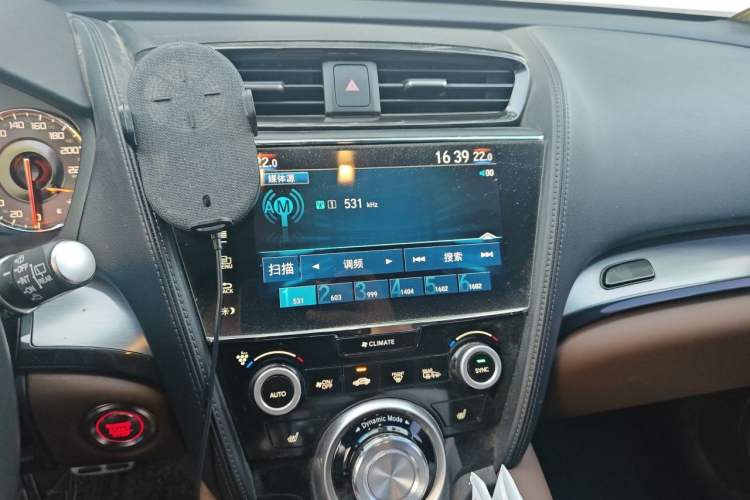 Used Acura CDX 2016 1.5T Two-Wheel Drive Deluxe Edition Audio And AC Panel
