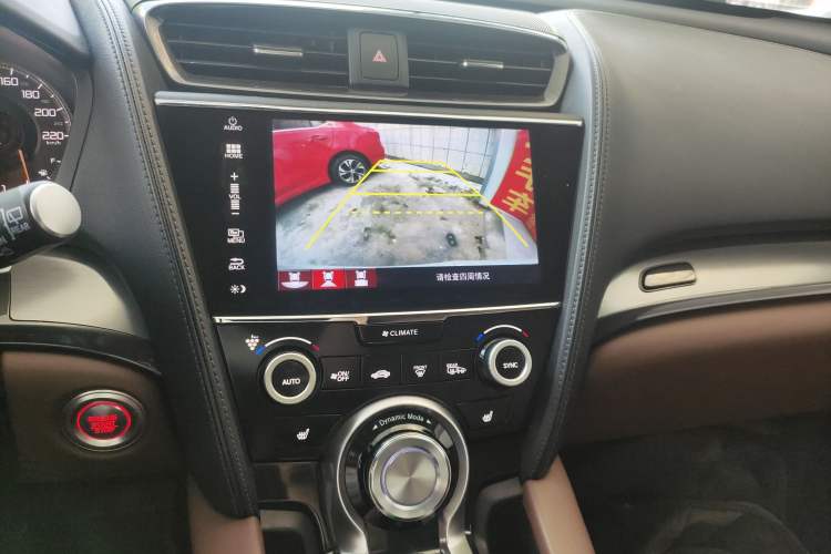 Used Acura CDX 2016 1.5T Two-Wheel Drive Deluxe Edition Audio And AC Panel