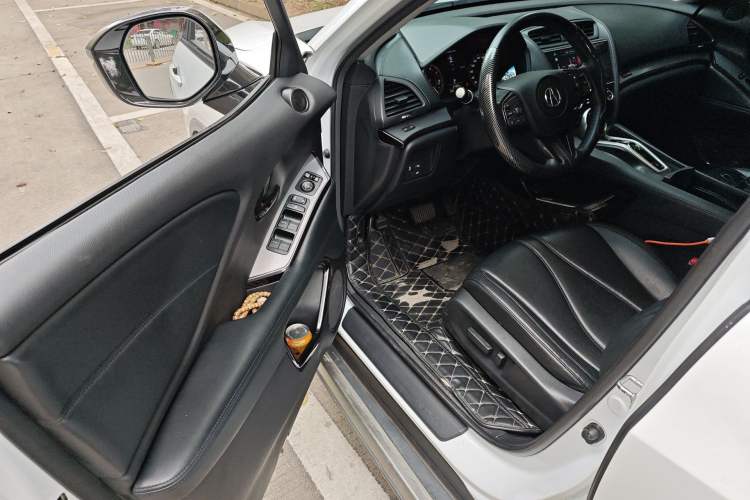Used Acura CDX 2016 1.5T Two-Wheel Drive Enjoyment Edition Driver Seat