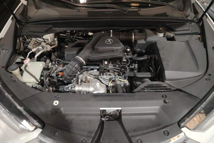 Used Acura CDX 2016 1.5T Two-Wheel Drive Enjoyment Edition Engine Bay