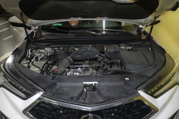 Used Acura CDX 2016 1.5T Two-Wheel Drive Deluxe Edition Engine Bay