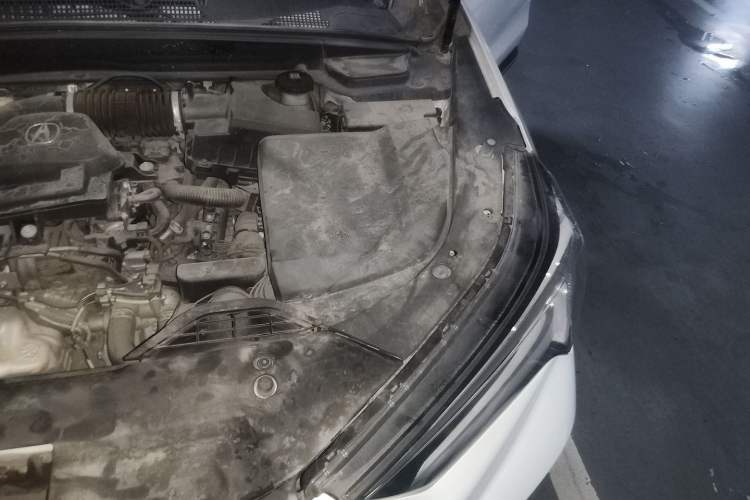 Used Acura CDX 2016 1.5T Two-Wheel Drive Deluxe Edition Engine Bay Left