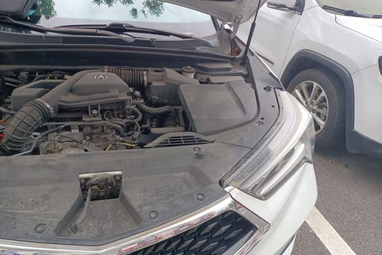 Used Acura CDX 2016 1.5T Two-Wheel Drive Deluxe Edition Engine Bay Left