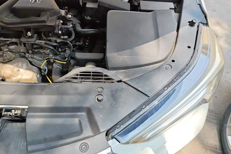 Used Acura CDX 2016 1.5T Two-Wheel Drive Deluxe Edition Engine Bay Left