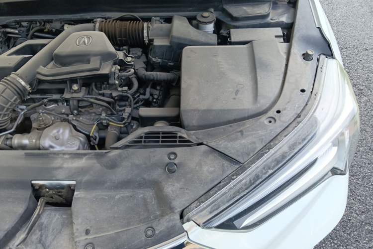 Used Acura CDX 2016 1.5T Two-Wheel Drive Deluxe Edition Engine Bay Left