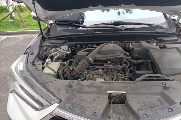 Used Acura CDX 2016 1.5T Two-Wheel Drive Deluxe Edition Engine Bay Right