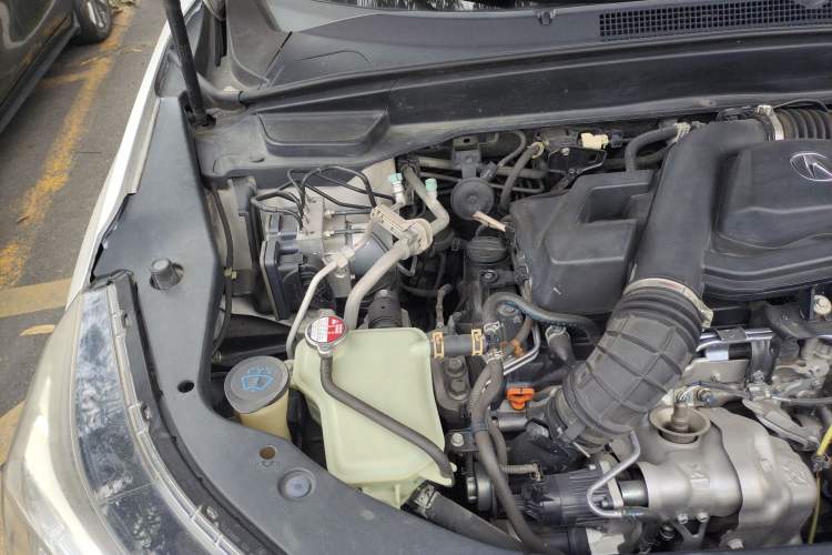 Used Acura CDX 2016 1.5T Four-Wheel Drive Luxury Edition Engine Bay Right