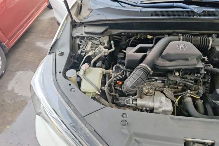 Used Acura CDX 2016 1.5T Two-Wheel Drive Deluxe Edition Engine Bay Right