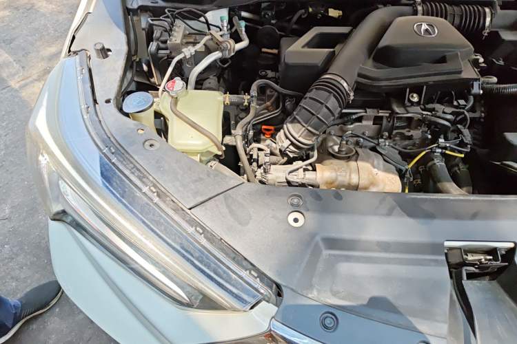 Used Acura CDX 2016 1.5T Two-Wheel Drive Deluxe Edition Engine Bay Right
