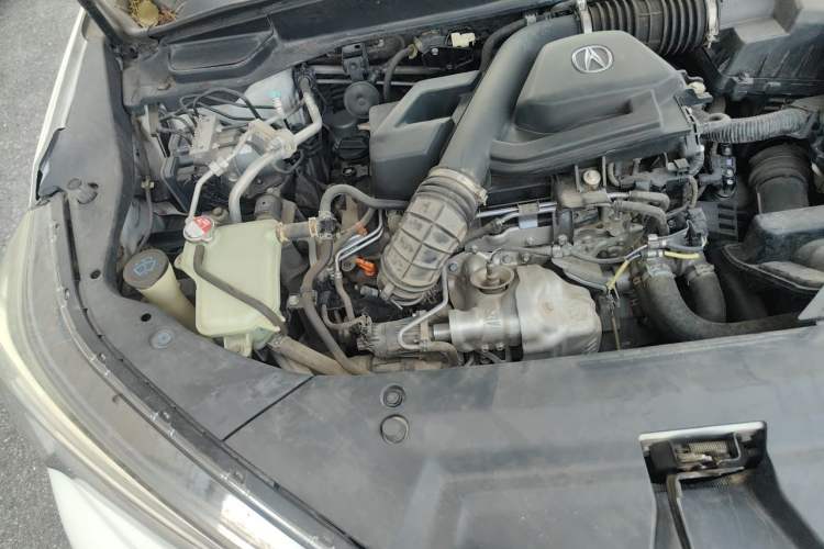Used Acura CDX 2016 1.5T Two-Wheel Drive Deluxe Edition Engine Bay Right