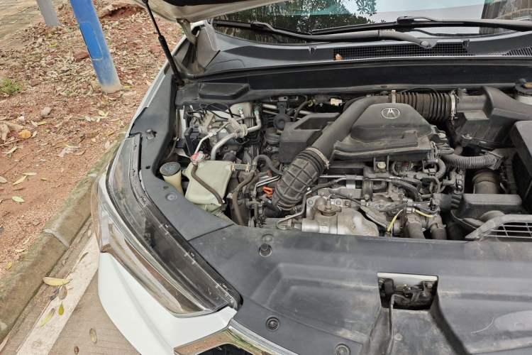 Used Acura CDX 2016 1.5T Two-Wheel Drive Enjoyment Edition Engine Bay Right