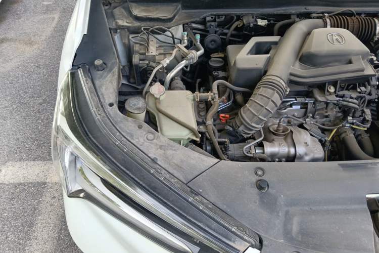 Used Acura CDX 2016 1.5T Two-Wheel Drive Deluxe Edition Engine Bay Right