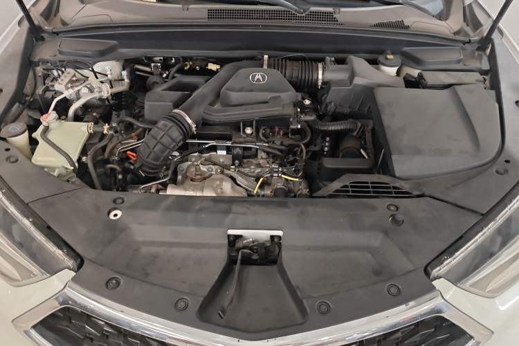 Used Acura CDX 2016 1.5T Two-Wheel Drive Enjoyment Edition Engine Bay