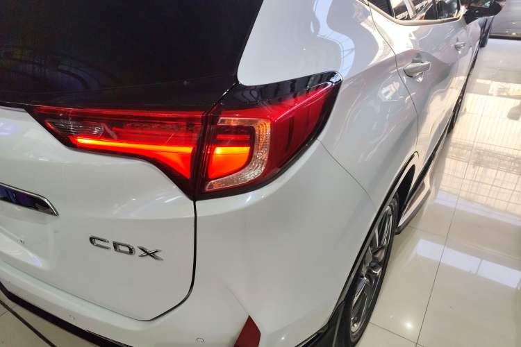 Used Acura CDX 2016 1.5T Four-Wheel Drive Smart Edition Exterior 5