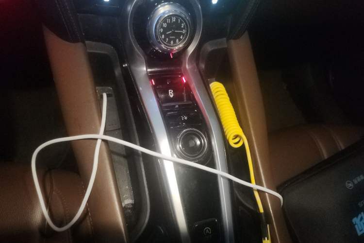 Used Acura CDX 2016 1.5T Two-Wheel Drive Deluxe Edition Gear Lever