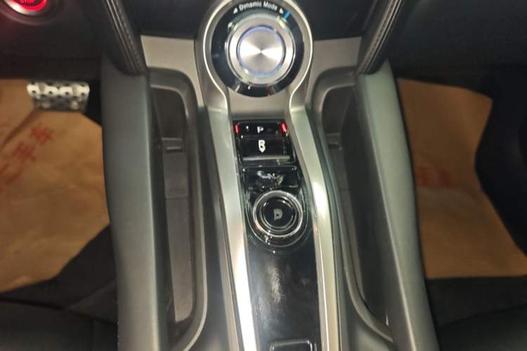 Used Acura CDX 2016 1.5T Two-Wheel Drive Enjoyment Edition Gear Lever