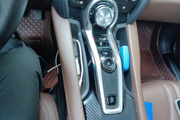 Used Acura CDX 2016 1.5T Two-Wheel Drive Deluxe Edition Gear Lever