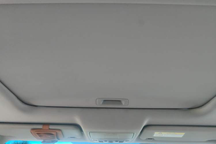 Used Acura CDX 2016 1.5T Two-Wheel Drive Deluxe Edition Headliner
