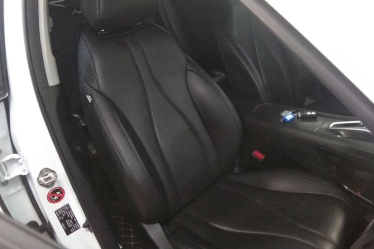 Used Acura CDX 2016 1.5T Two-Wheel Drive Enjoyment Edition Interior 6