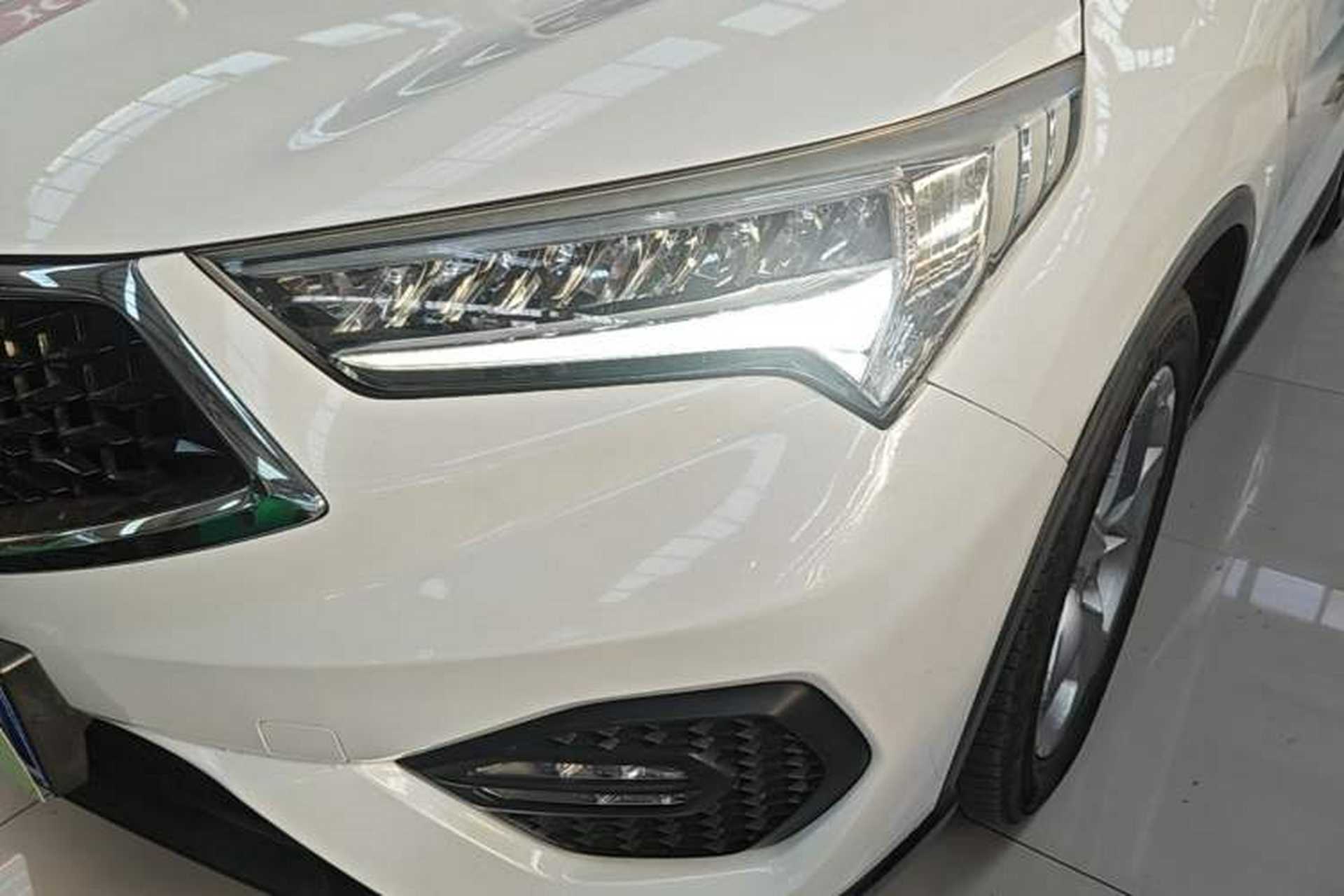 Used Acura CDX 2016 1.5T Two-Wheel Drive Deluxe Edition Left Front Headlight