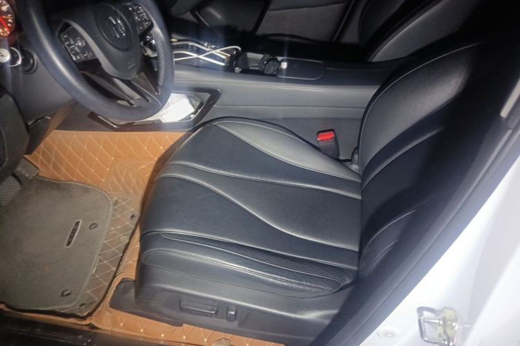 Used Acura CDX 2016 1.5T Two-Wheel Drive Deluxe Edition Left Front Seat