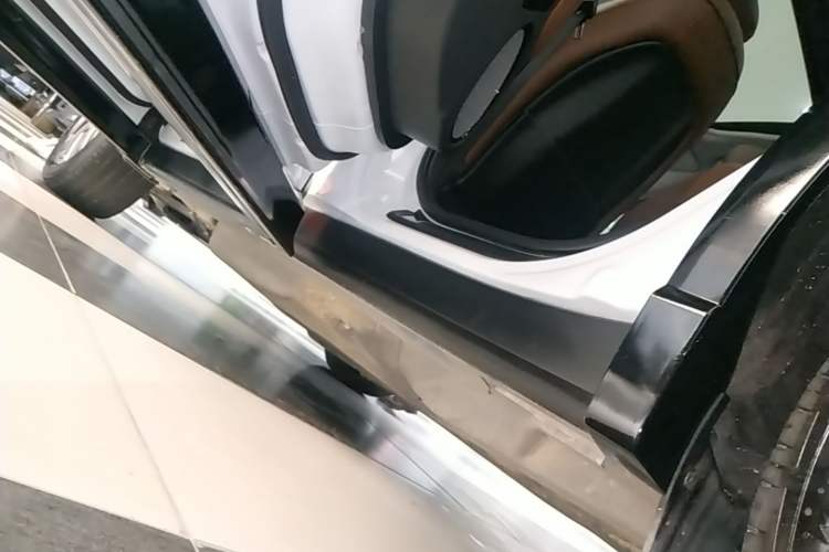 Used Acura CDX 2016 1.5T Four-Wheel Drive Smart Edition Left Side Sill
