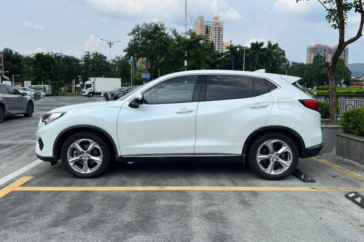 Used Acura CDX 2016 1.5T Two-Wheel Drive Deluxe Edition Left Side