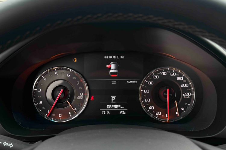 Used Acura CDX 2016 1.5T Two-Wheel Drive Deluxe Edition Odometer Close Up