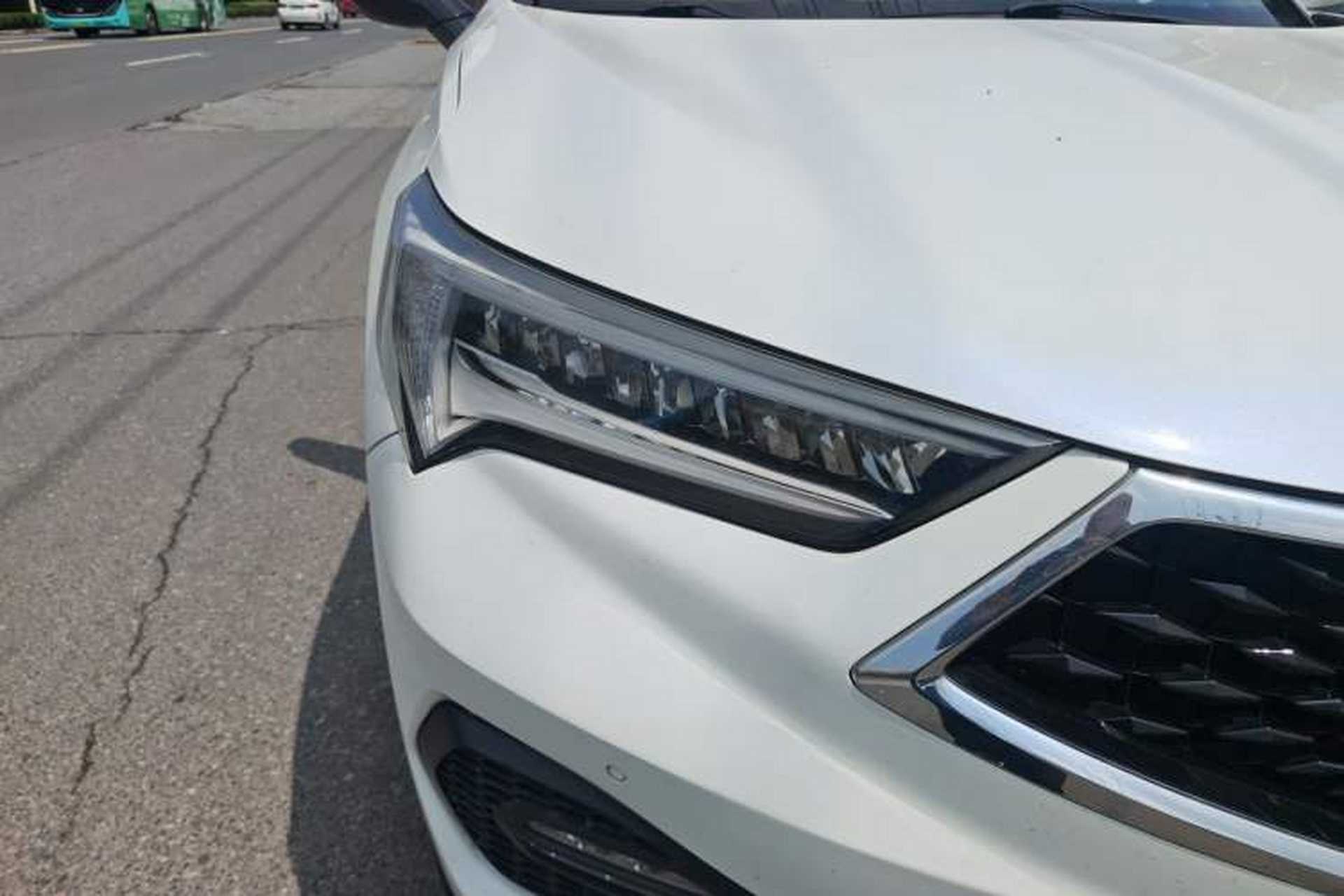 Used Acura CDX 2016 1.5T Four-Wheel Drive Smart Edition Right Front Headlight