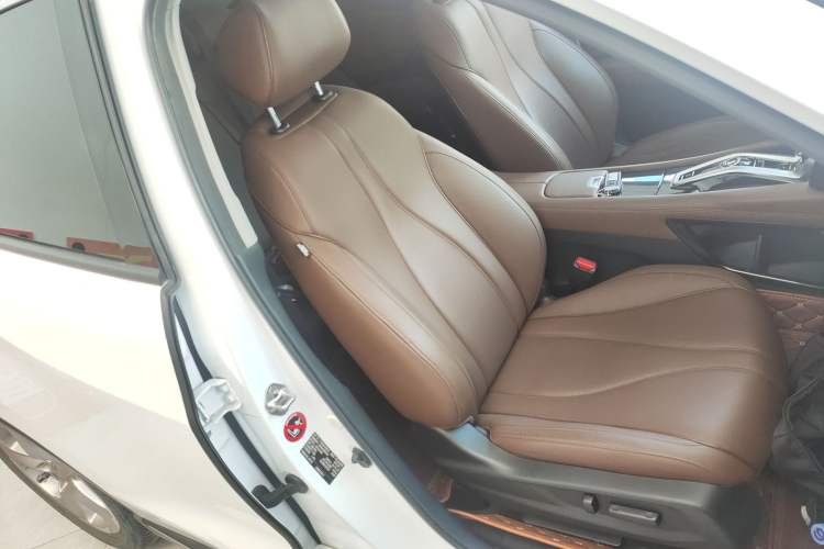 Used Acura CDX 2016 1.5T Two-Wheel Drive Deluxe Edition Right Front Seat