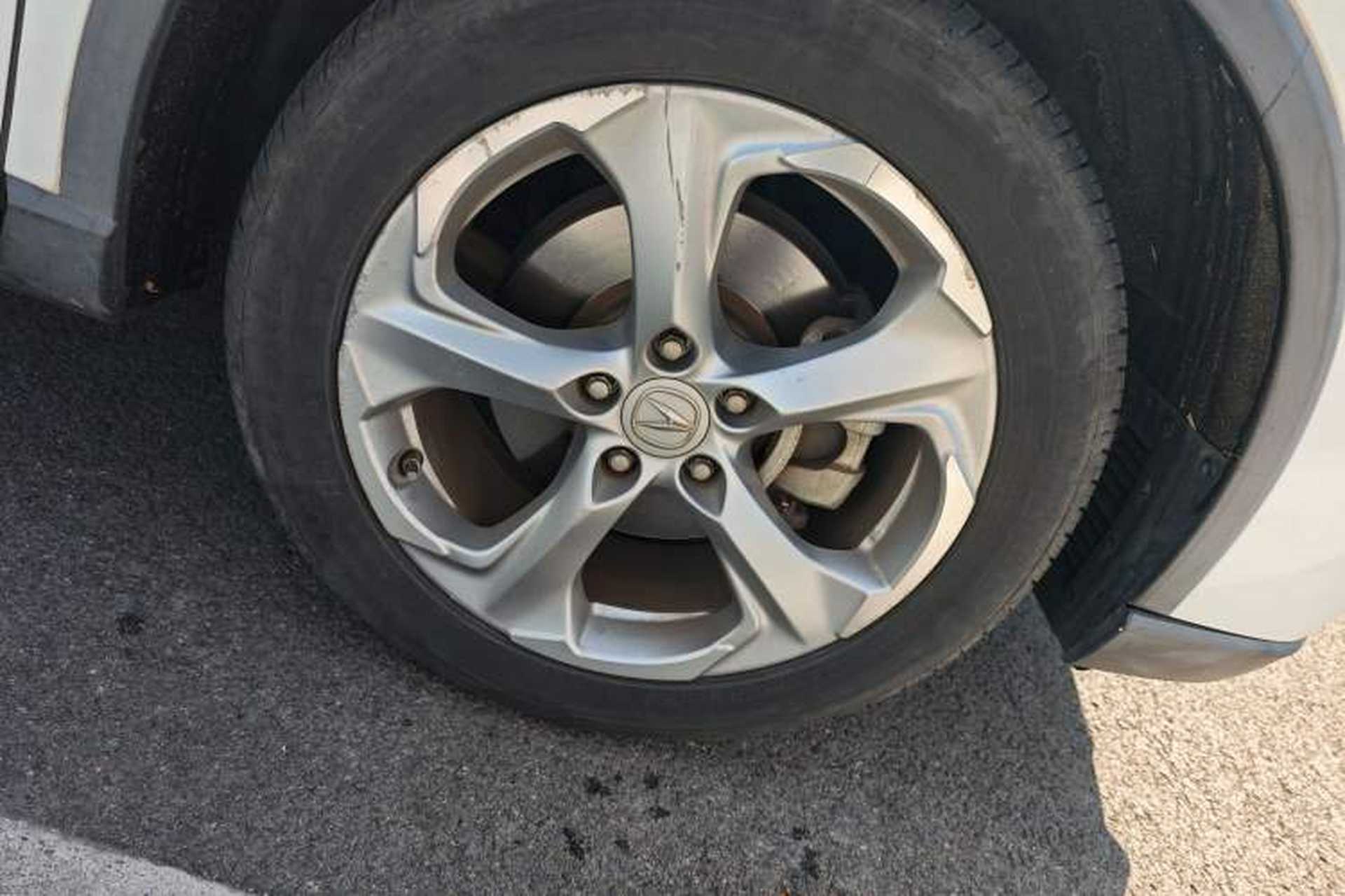 Used Acura CDX 2016 1.5T Two-Wheel Drive Enjoyment Edition Right Front Wheel Hub