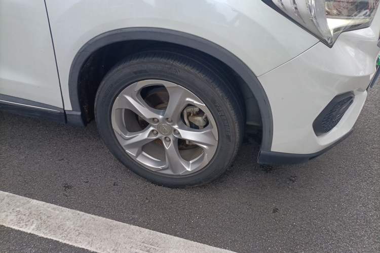 Used Acura CDX 2016 1.5T Two-Wheel Drive Deluxe Edition Right Front Wheel Hub