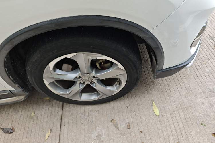 Used Acura CDX 2016 1.5T Two-Wheel Drive Enjoyment Edition Right Front Wheel Hub