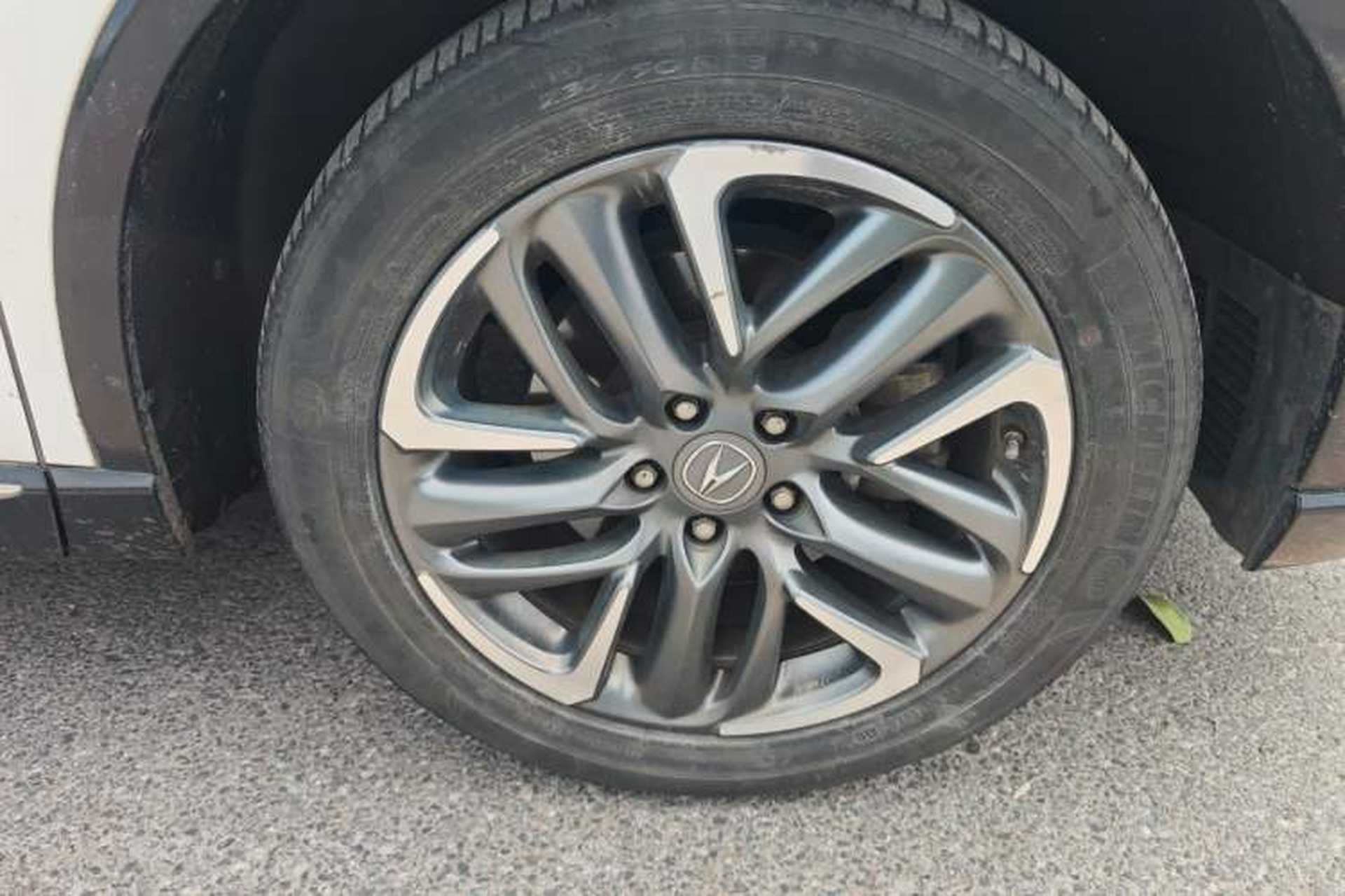 Used Acura CDX 2016 1.5T Four-Wheel Drive Smart Edition Right Front Wheel Hub